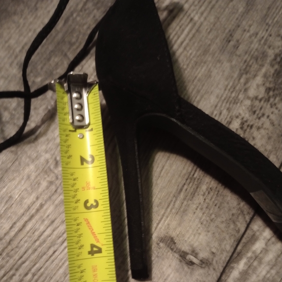 Lulu's Women's Size 8.5 Strappy Heels - Picture 5 of 6